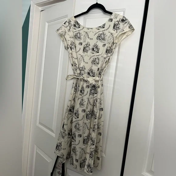 Alice in Wonderland Swing Dress - Picture 3 of 7